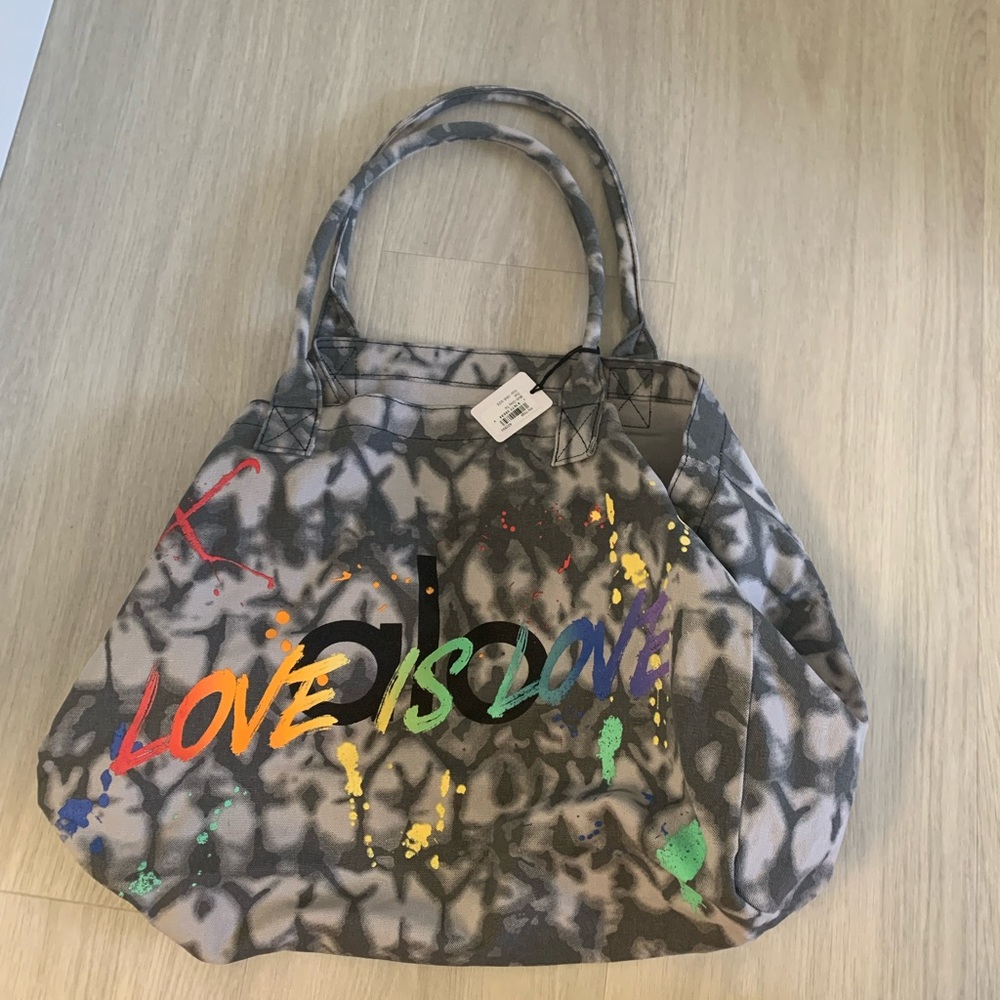 BRAND NEW ALO YOGA TOTE LOVE IS LOVE